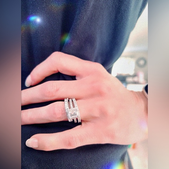 3PCS Women’s Engagement & Wedding Ring Set - Sz 6, Sparkling CZ 925 Silver Plate - Picture 5 of 9